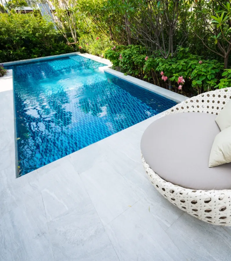 services-de-construction-de-piscines-et-bassins