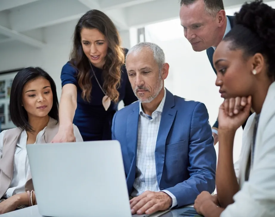 4. Gestion de Projet Efficace : Le Savoir-Faire d'Eneahome 4. Gestion de Projet Efficace : Le Savoir-Faire d'Eneahome